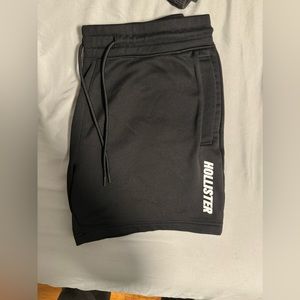 Men’s Hollister B&W Causal Cotton Shorts